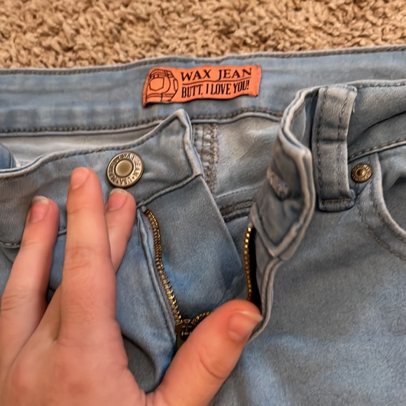 Shorts - Picture 4 of 6